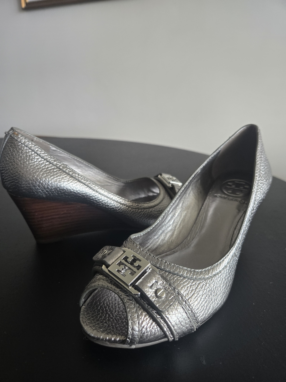 Tory Burch Silver Metallic Leather Peep Toe Wedges Size 7